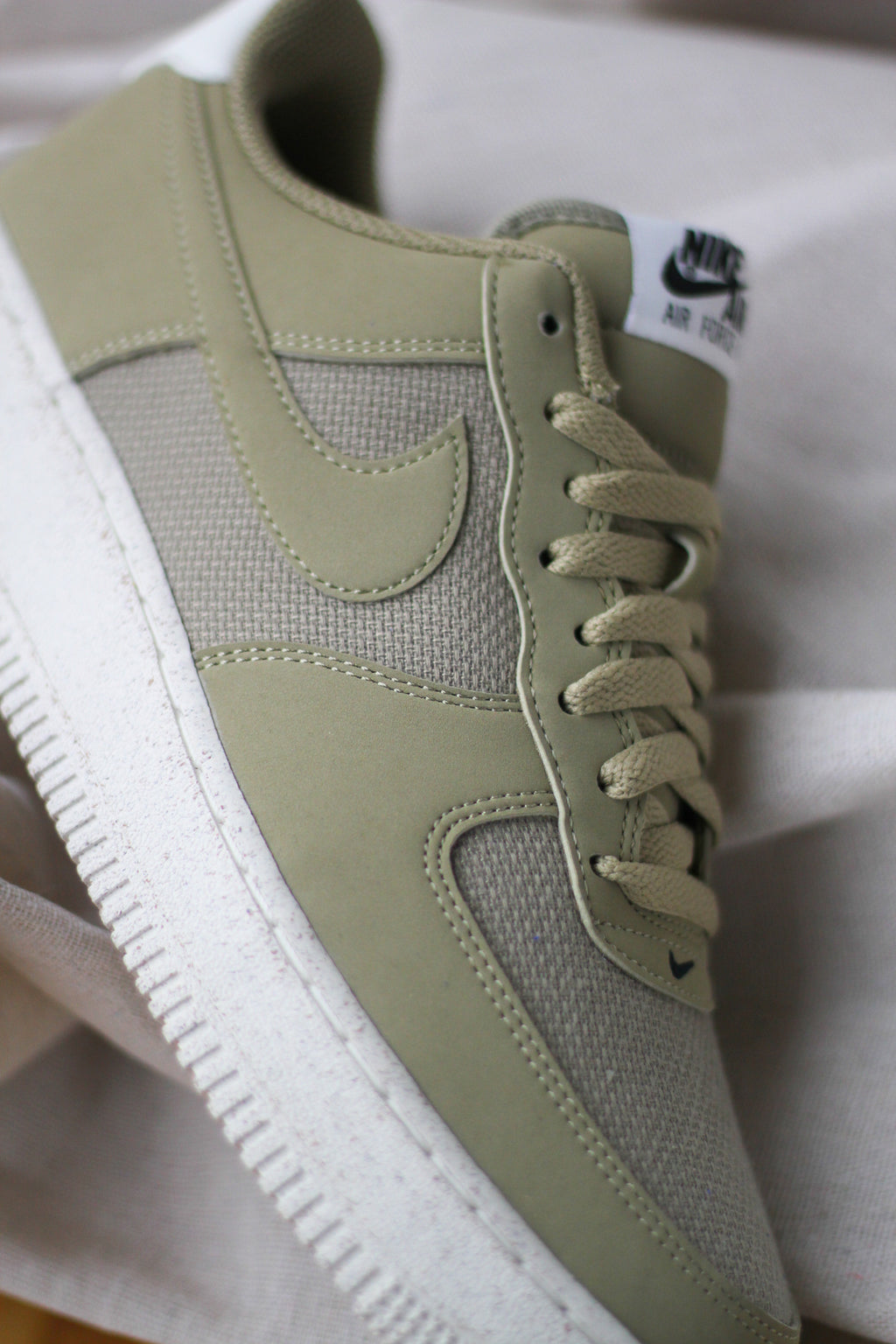 Shop Nike Air Force 1 '07 LV8 FJ1954-200 green