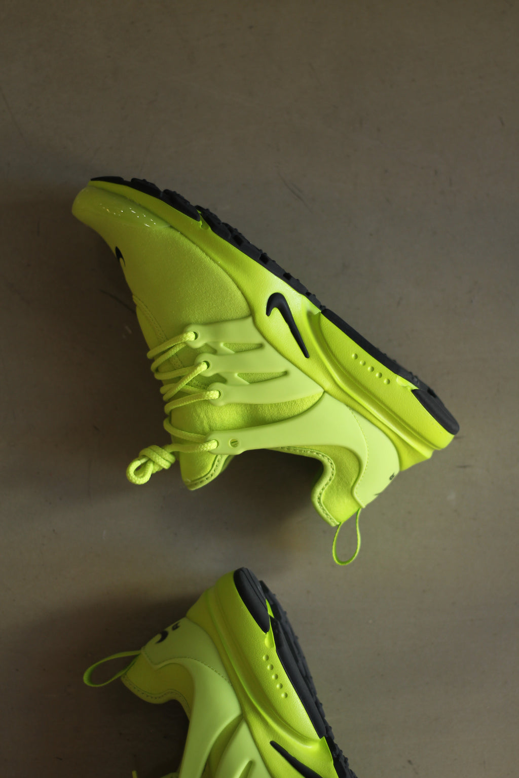 Neon green presto best sale