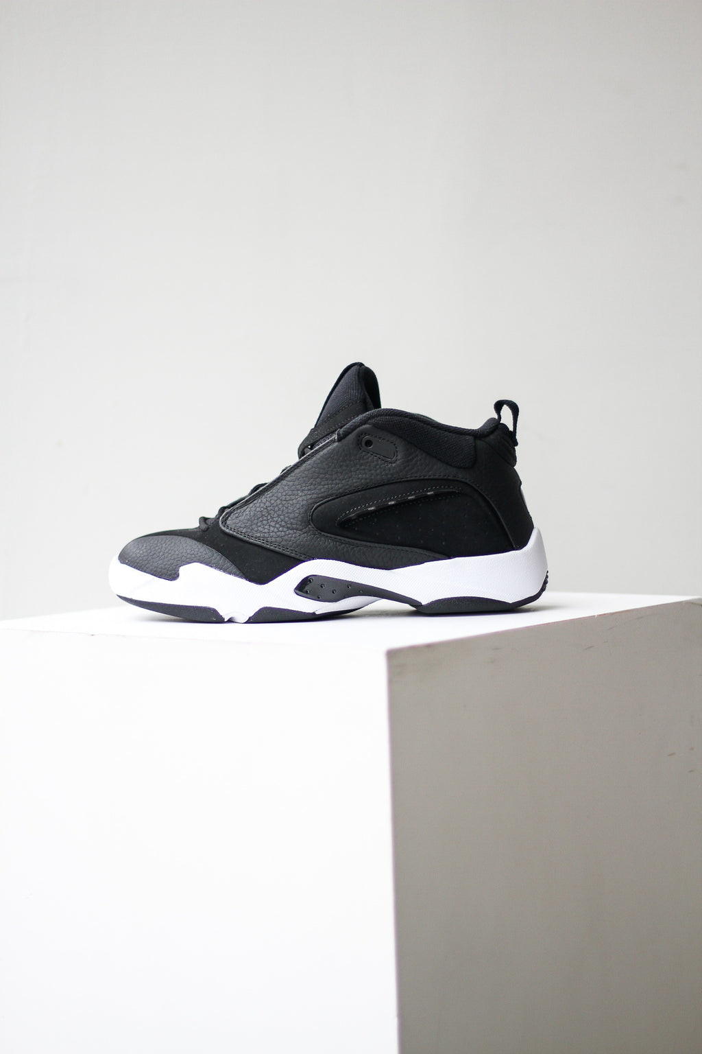 JUMPMAN QUICK 23 BLK WHT Sneaker Room