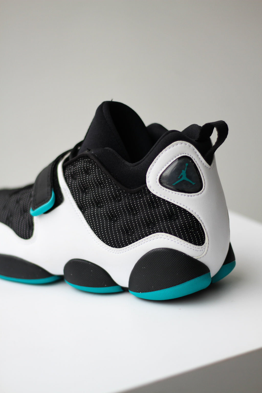 Air jordan black cat turbo green on sale