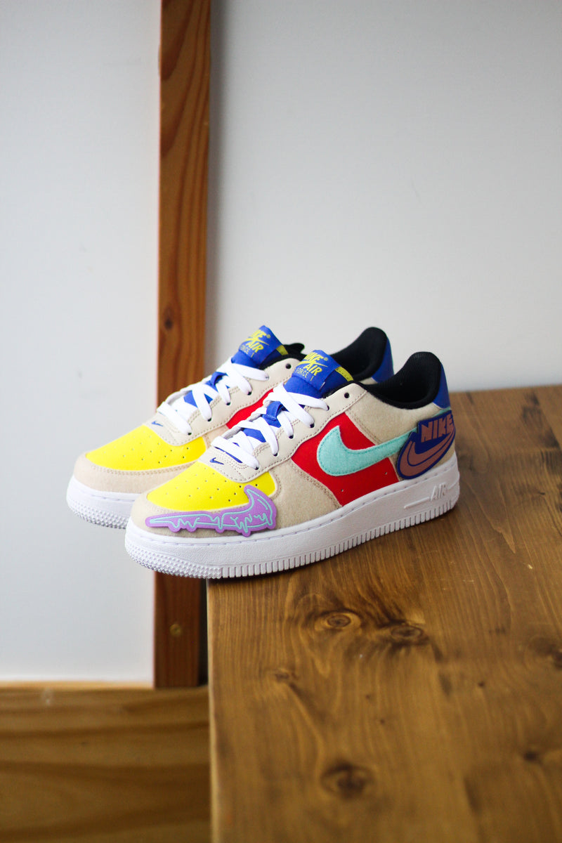 Nike Kids' Air Force 1 Lv8 GS Basketball Shoes