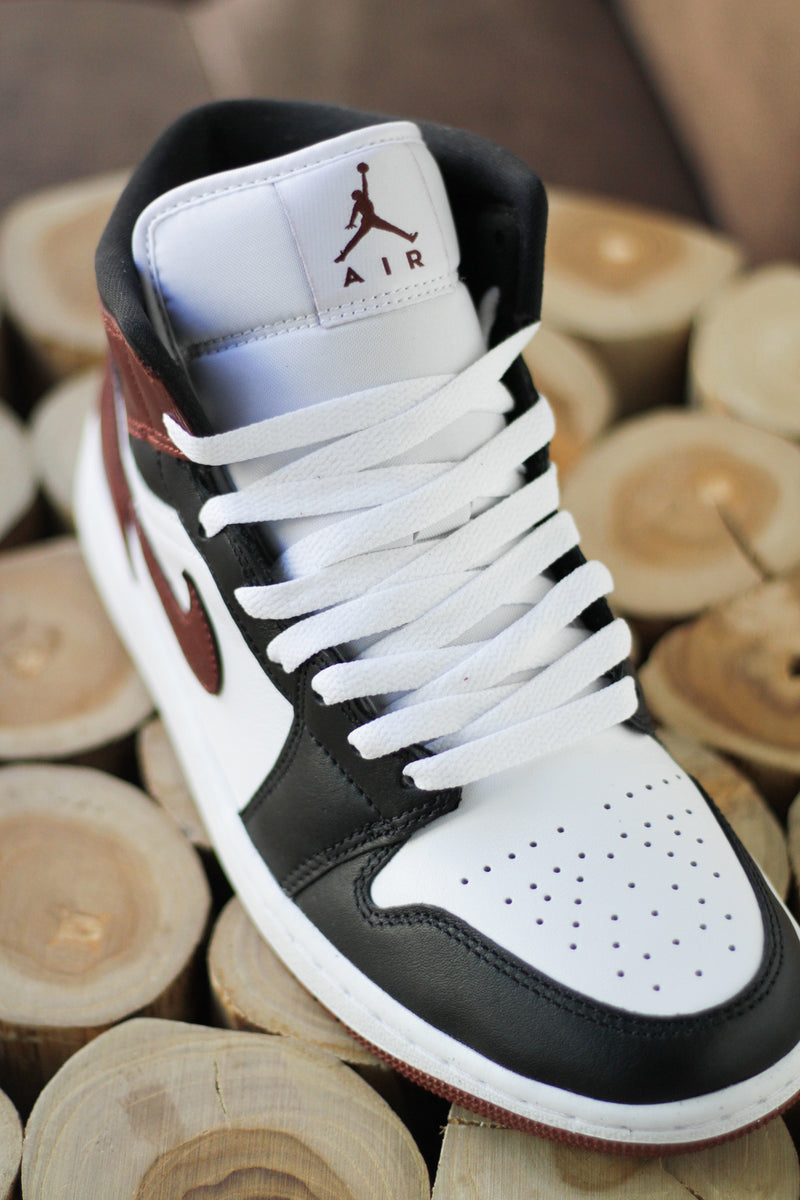 AIR JORDAN 1 MID SE "WHITE/DARK PONY-BLACK"