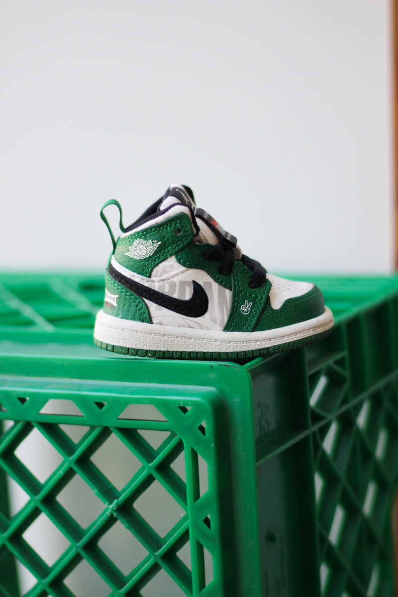 AIR JORDAN 1 MID SE (TD) "PINE GREEN/SAIL-BLACK-TEAM ORANGE"