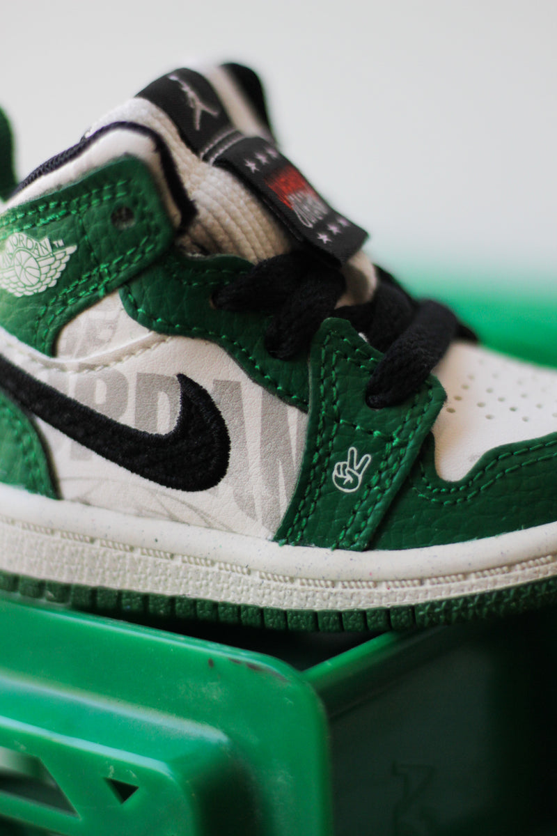 AIR JORDAN 1 MID SE (TD) "PINE GREEN/SAIL-BLACK-TEAM ORANGE"