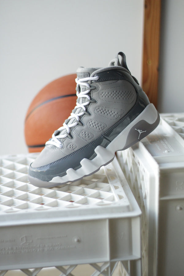 AIR JORDAN 9 RETRO (GS) "MEDIUM GREY/COOL GREY-WHITE"