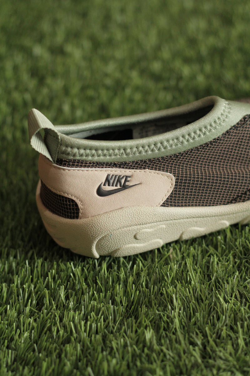 NIKE AQUA TURF "JADE HORIZON/OFF NOIR-LT OREWOOD BRN"