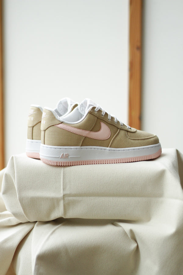 NIKE AIR FORCE 1 RETRO "LINEN/ATMOSPHERE-WHITE"