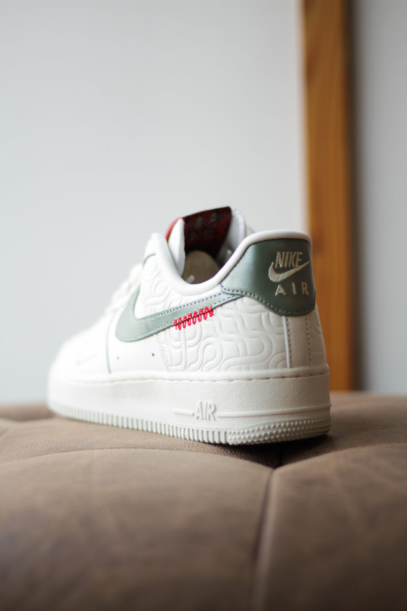 NIKE AIR FORCE 1 '07 "SAIL/JADE HORIZON-LIGHT BONE"