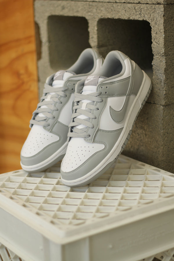 NIKE DUNK LOW RETRO "WHITE/LT SMOKE GREY-WHITE"