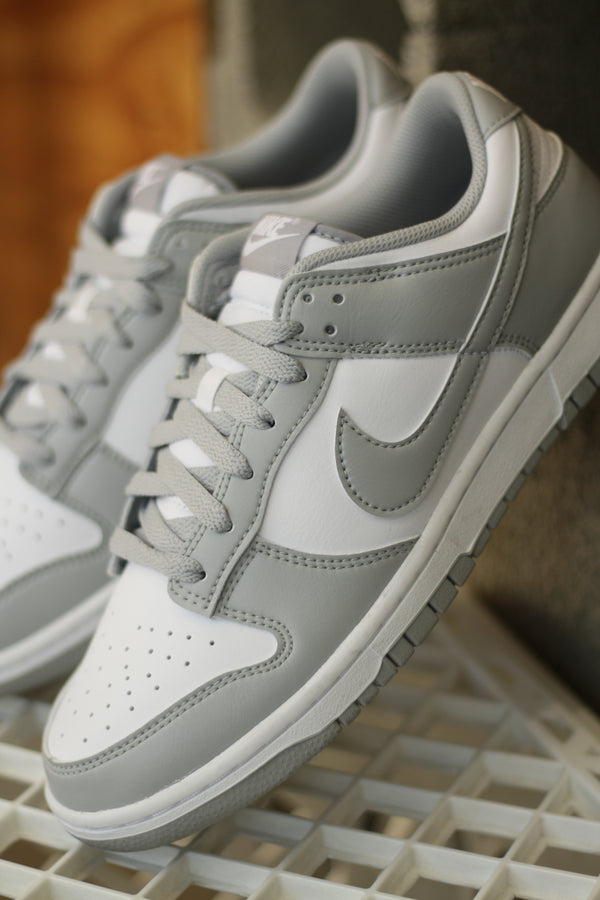 NIKE DUNK LOW RETRO "WHITE/LT SMOKE GREY-WHITE"