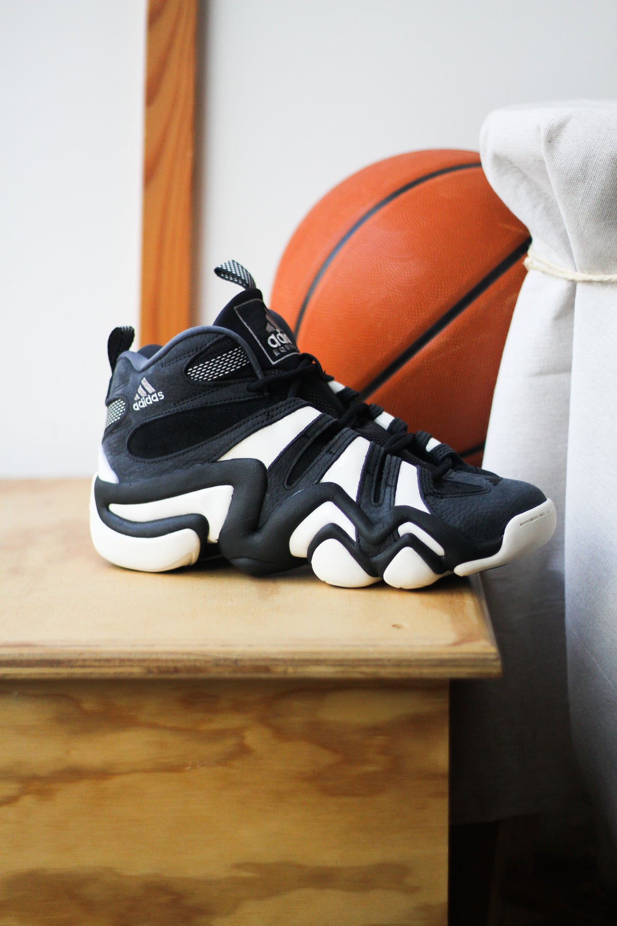 Crazy 8 black and white best sale