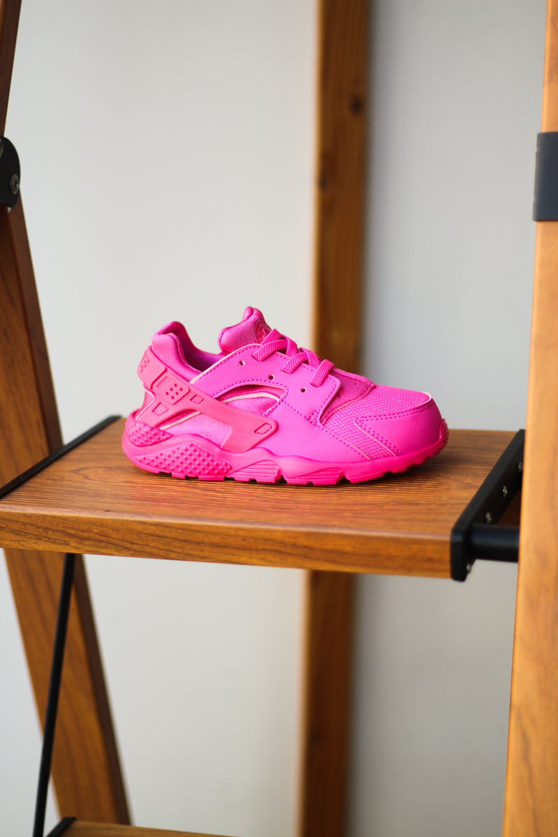 Laser best sale fuchsia huarache