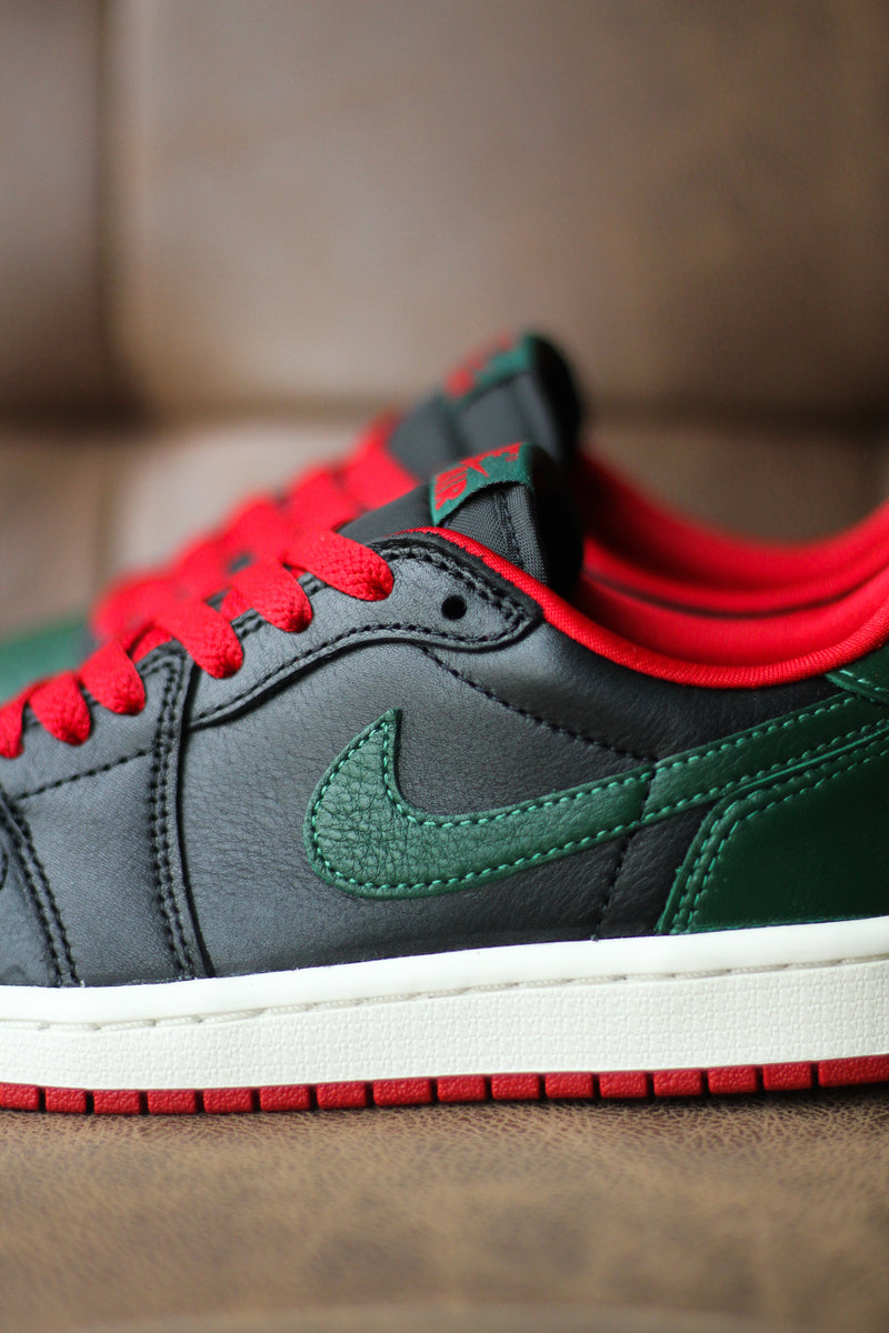 W AIR JORDAN 1 LOW OG "BLACK/GORGE GREEN"