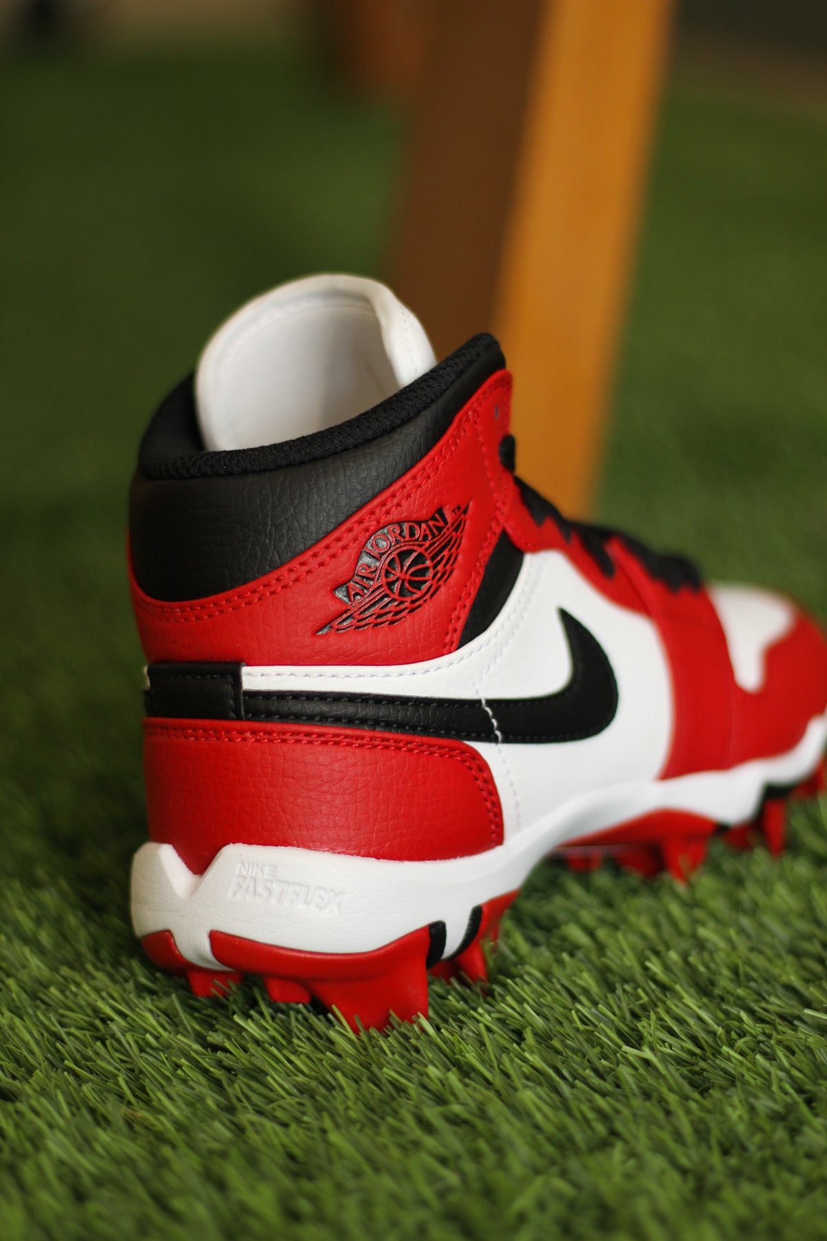 Jordan fashion red cleats