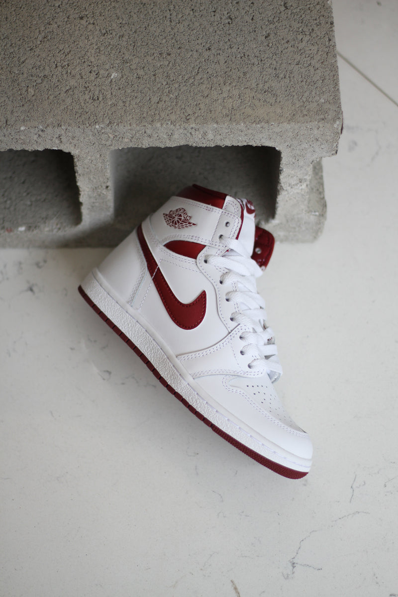 AIR JORDAN 1 HIGH '85 "METALLIC BURGUNDY"