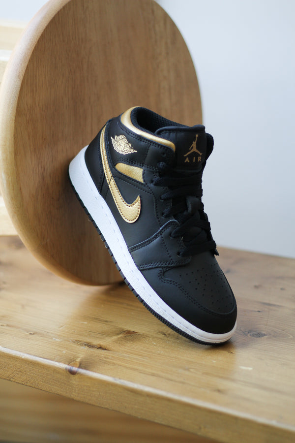 AIR JORDAN 1 MID (GS) "METALLIC GOLD"