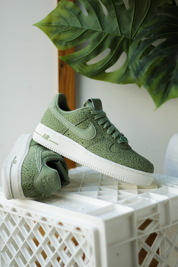 W AIR FORCE 1 '07 PRM "OIL GREEN"