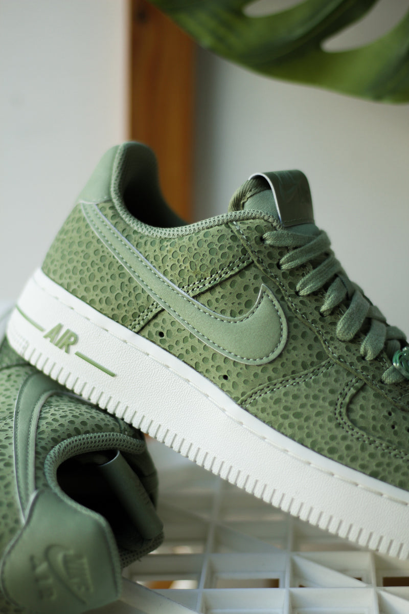 W AIR FORCE 1 '07 PRM "OIL GREEN"