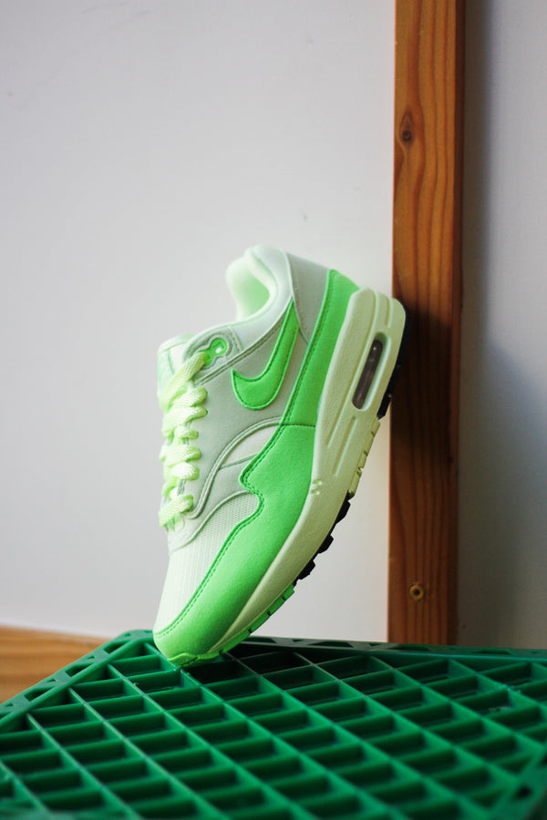 W AIR MAX 1 '87 "VAPOR GREEN"