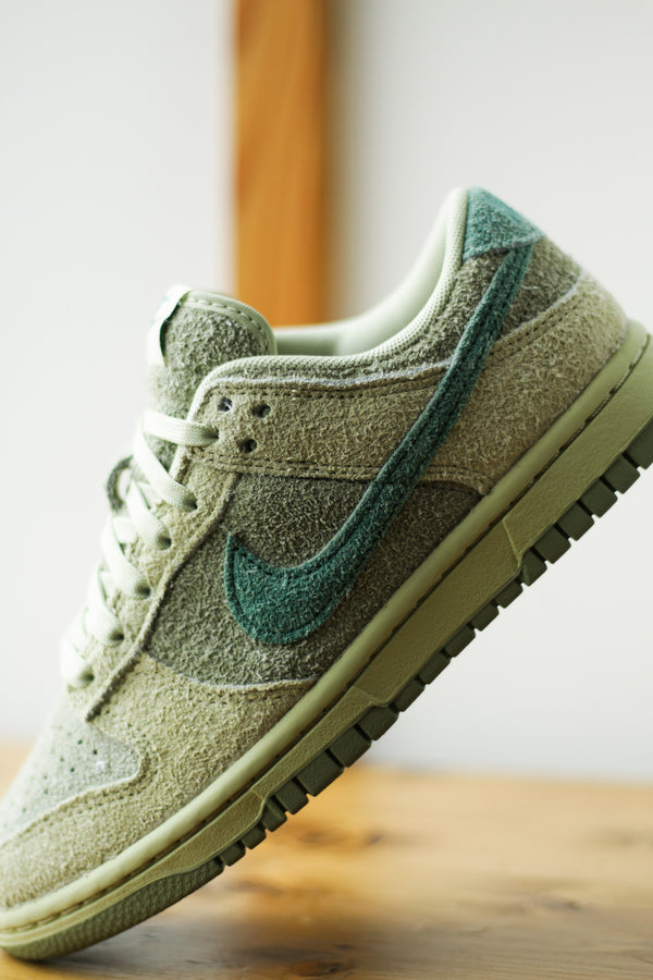 W DUNK LOW "OLIVE AURA"