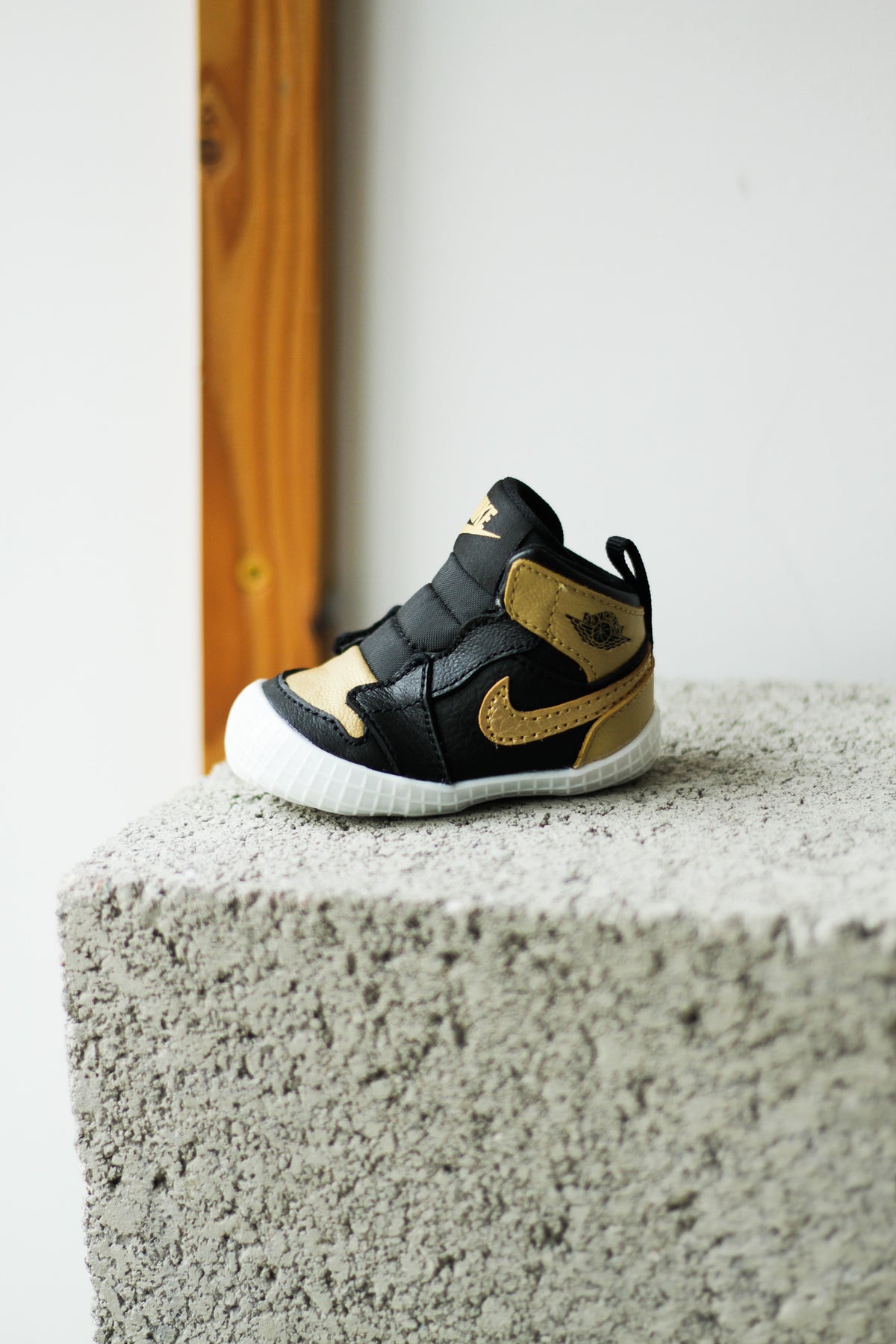 JORDAN 1 BOOTIE CB METALLIC GOLD Sneaker Room