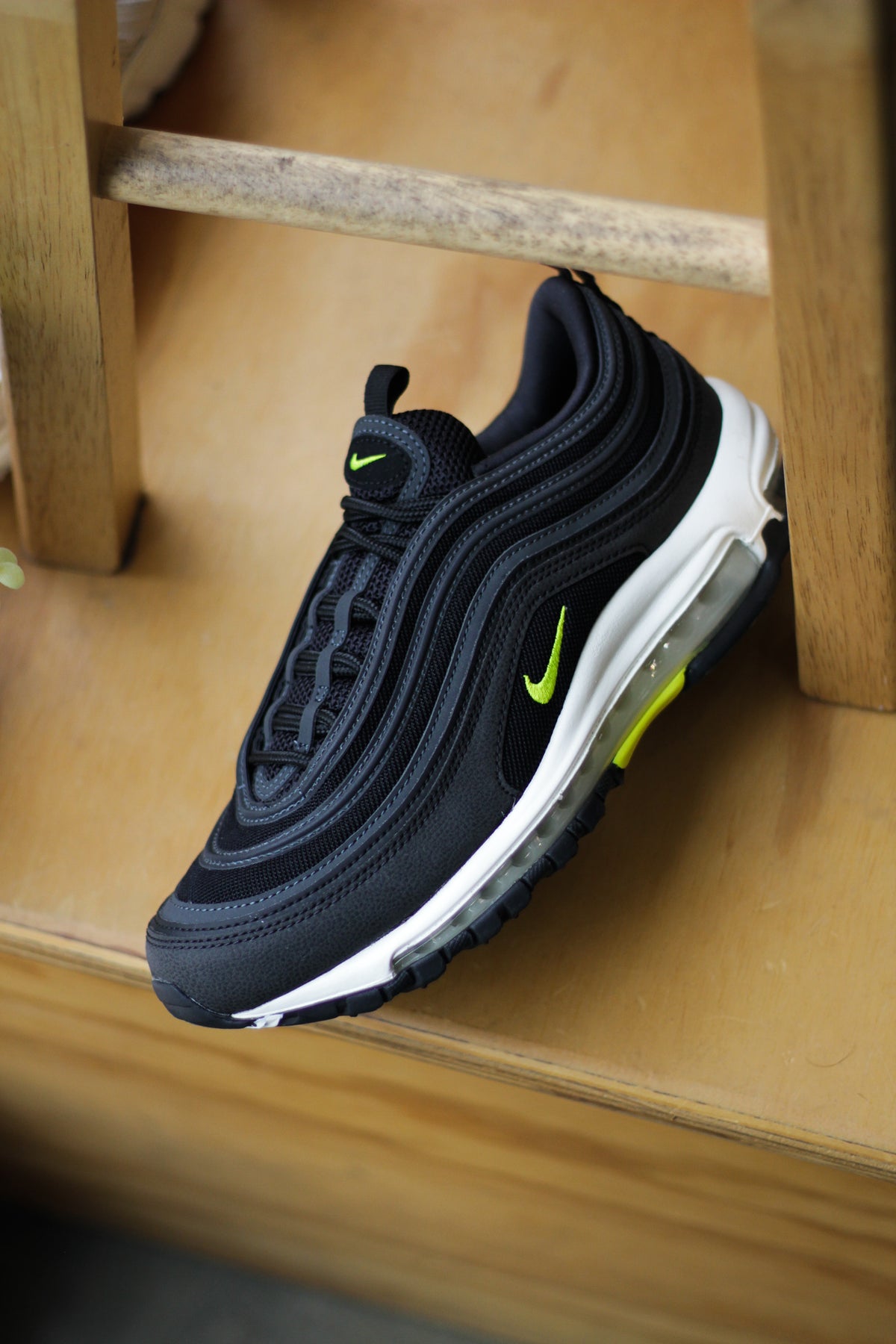 AIR MAX 97 BLACK CYBER Sneaker Room