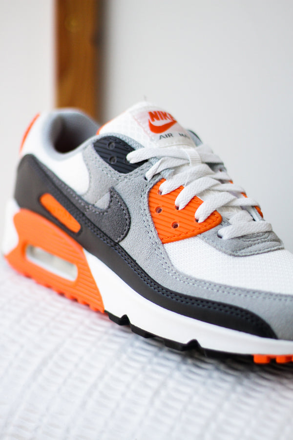 AIR MAX 90 "SAFETY ORANGE"