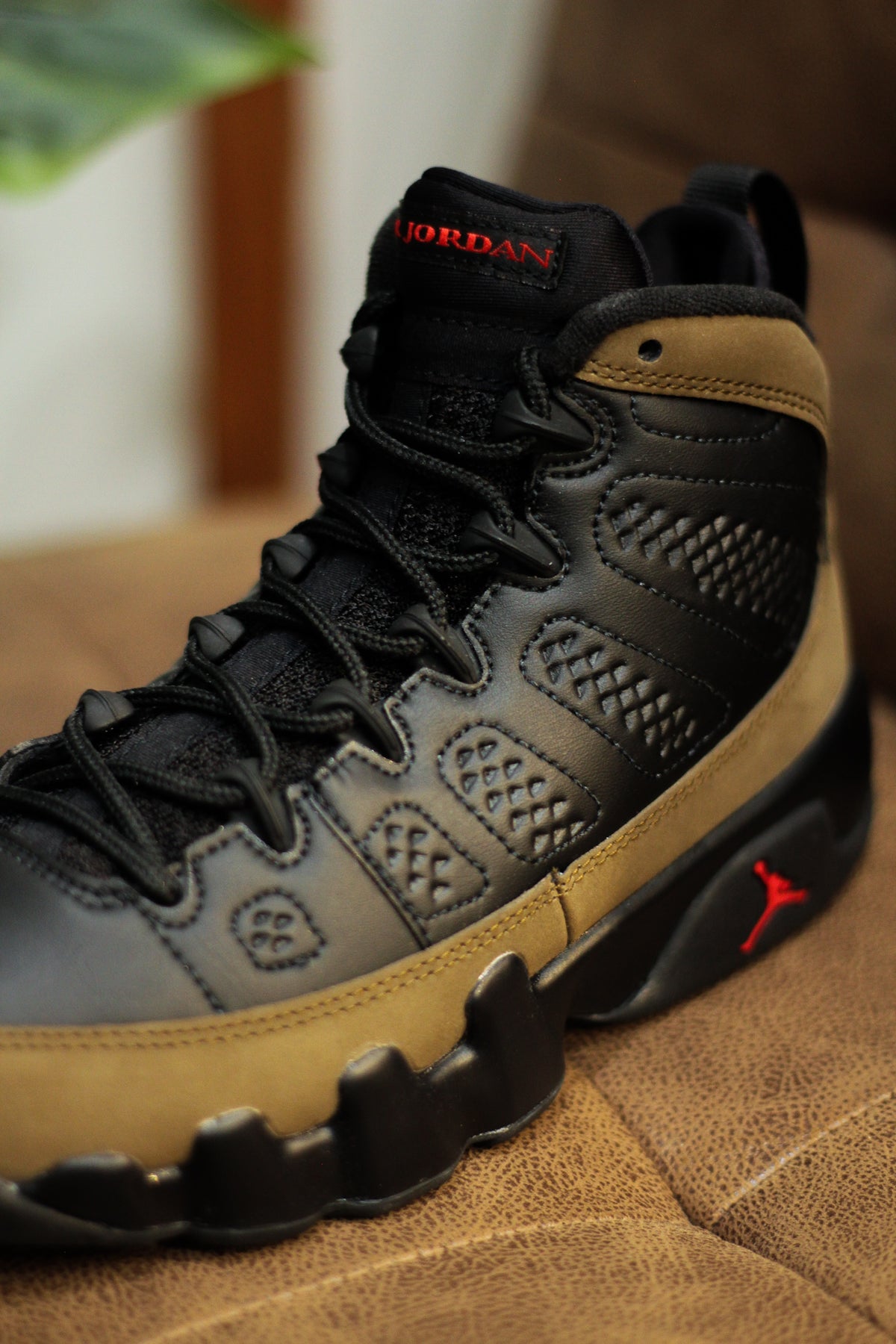 AIR JORDAN 9 RETRO GS LIGHT OLIVE Sneaker Room