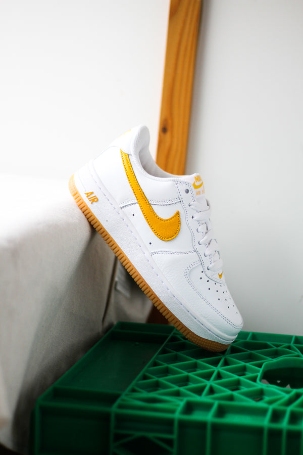 Nike TD Air Force 1 LV 8 - White / Yellow Strike / Phantom / Pearl