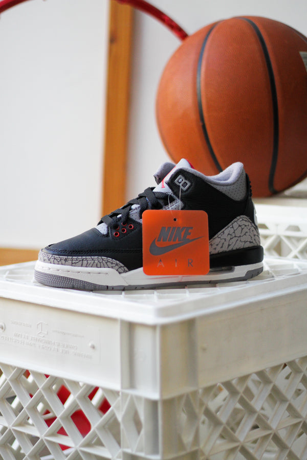 AIR JORDAN 3 RETRO (GS) "BLACK CEMENT"