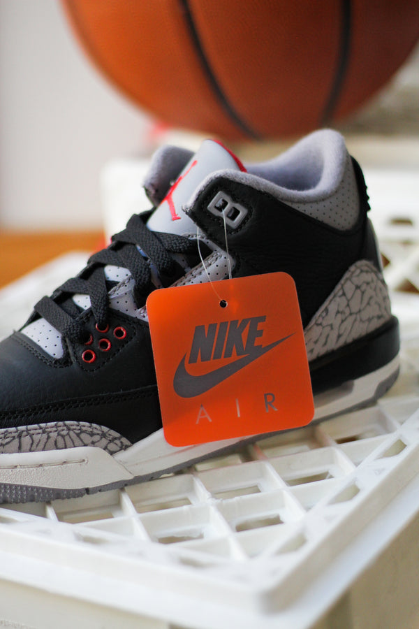 AIR JORDAN 3 RETRO (GS) "BLACK CEMENT"