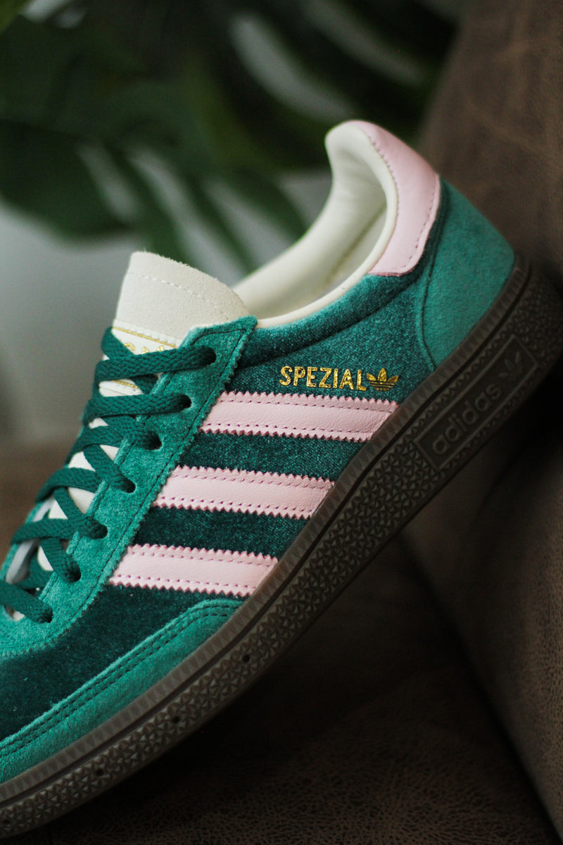 W HANDBALL SPEZIAL "COLLEGIATE GREEN"