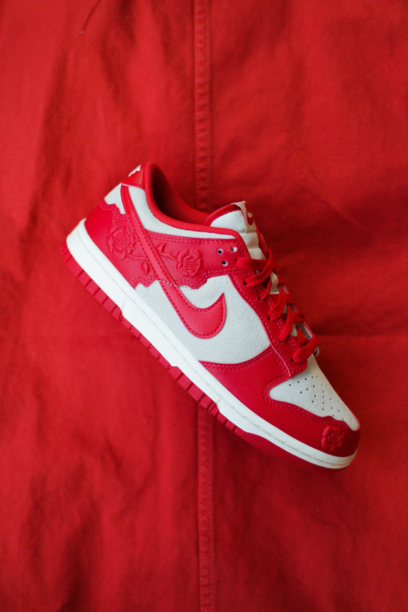 W DUNK LOW "UNIVERSITY RED"