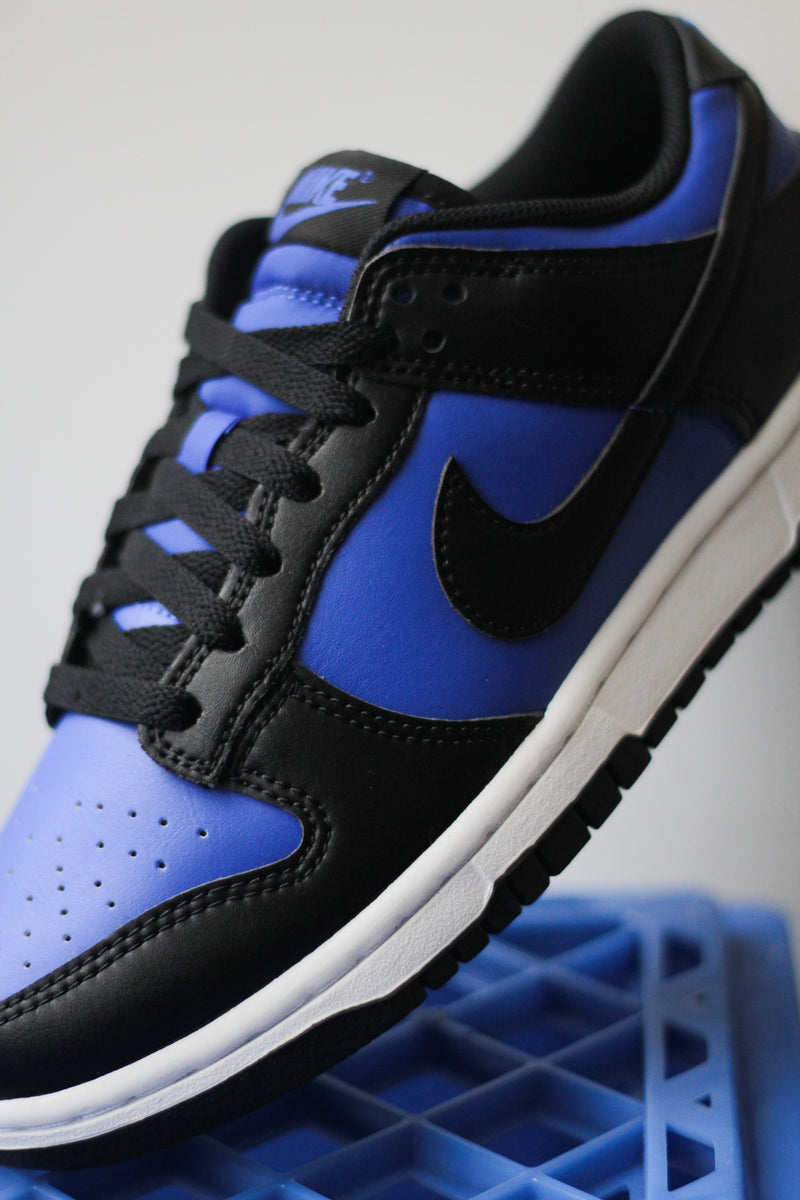 NIKE DUNK LOW RETRO "HYPER ROYAL/BLACK-WHITE"