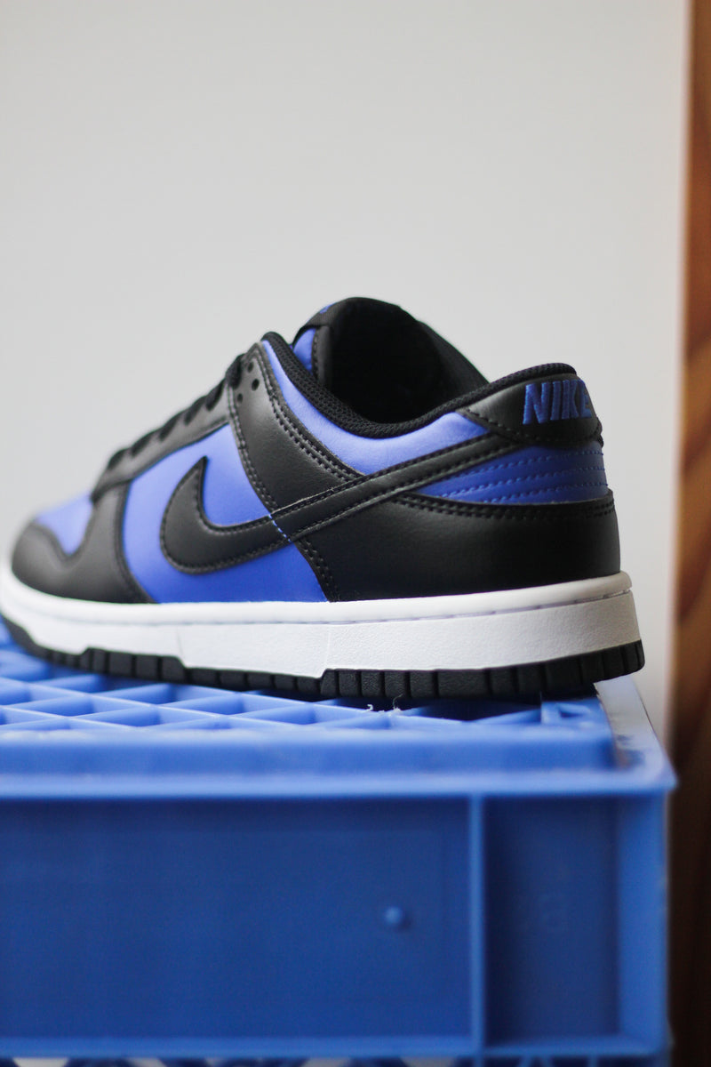 NIKE DUNK LOW RETRO "HYPER ROYAL/BLACK-WHITE"