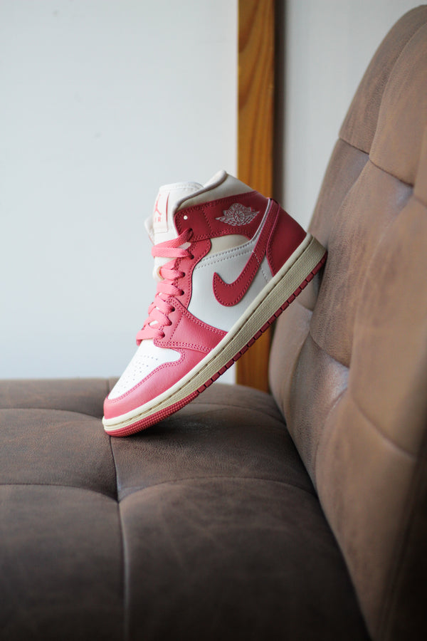 W AIR JORDAN 1 MID "SAIL/PINK SALT-GUAVA ICE-MUSLIN"