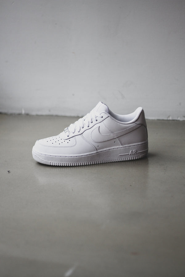 AIR FORCE 1 LOW "WHITE"